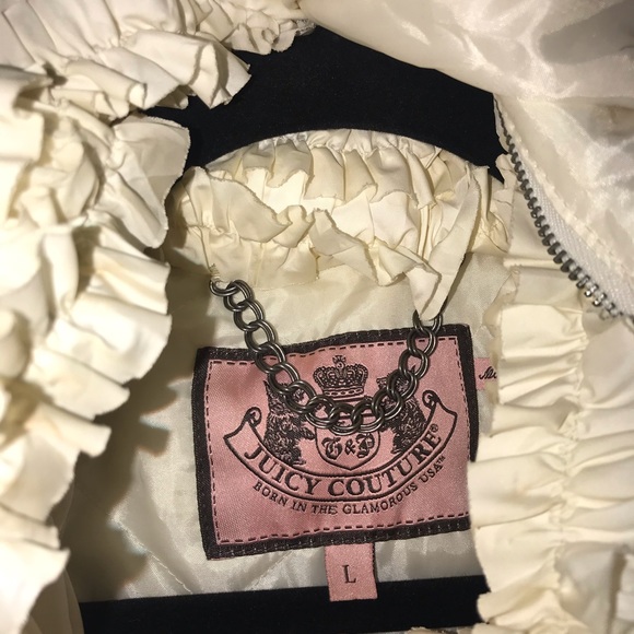 Juicy Couture white puffer vest w/detachable hood - Picture 3 of 4